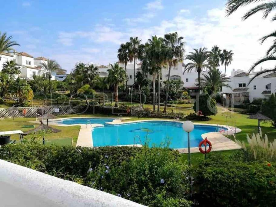 Front Mer - Sublime Appartement Moderne Et Confortable Estepona Exterior foto