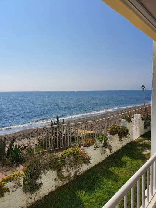 Front Mer - Sublime Appartement Moderne Et Confortable Estepona Exterior foto
